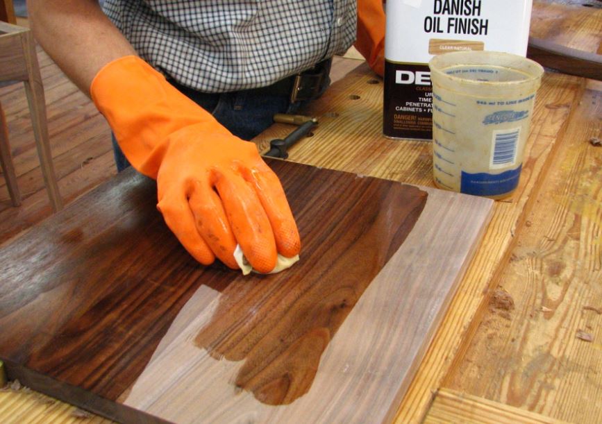 Lau dầu Gỗ Óc Chó