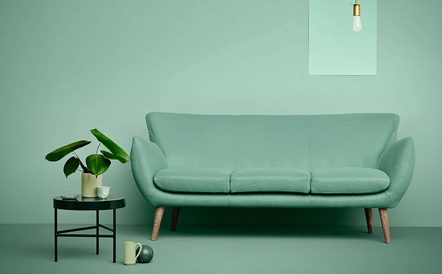 Sofa retro sở hữu đệm mút dày dặn
