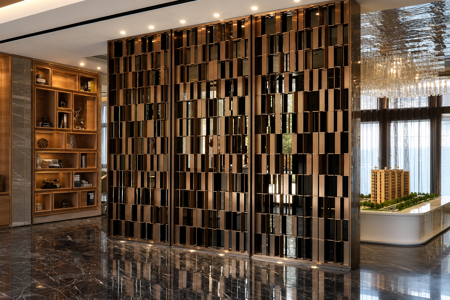 Vách ngăn inox mạ màu tối cao cấp cho showroom sang trọng và không gian trưng bày hiện đại