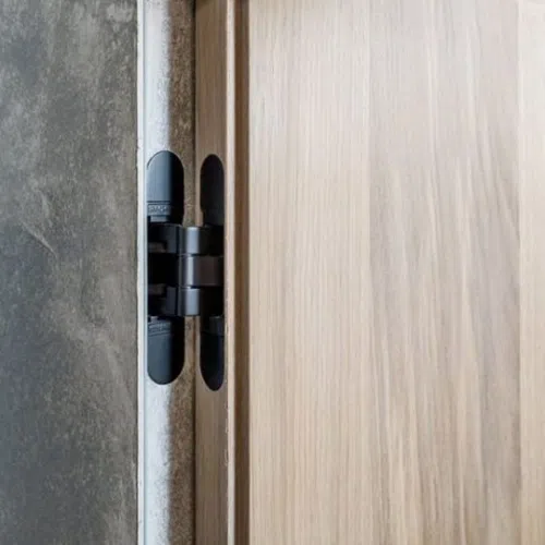 cửa giấu khuôn hệ bản lề