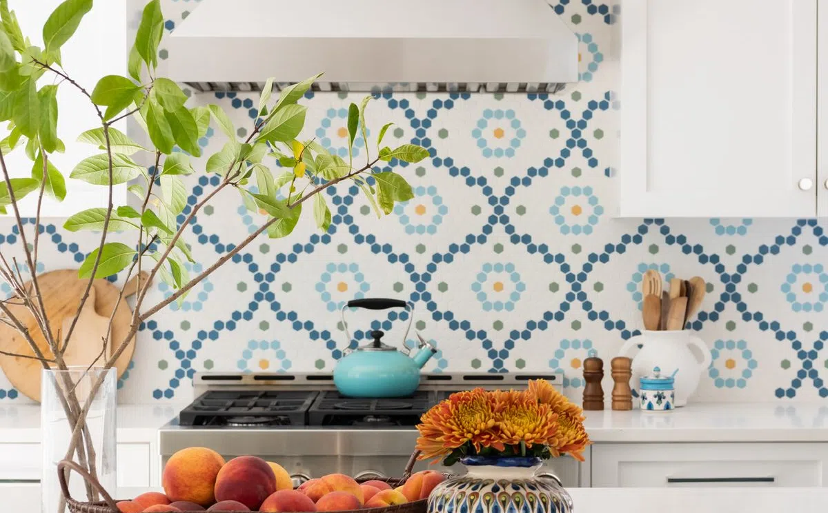 gạch ốp bếp hoa văn