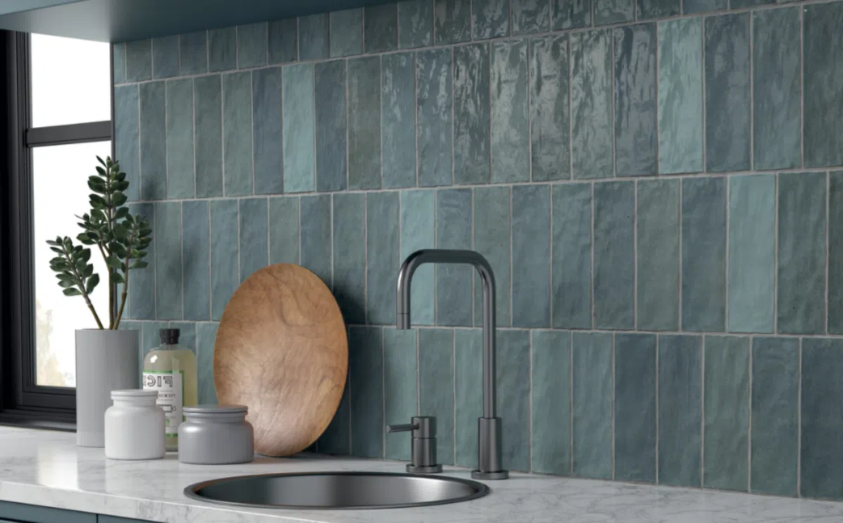 gạch thẻ ốp bếp