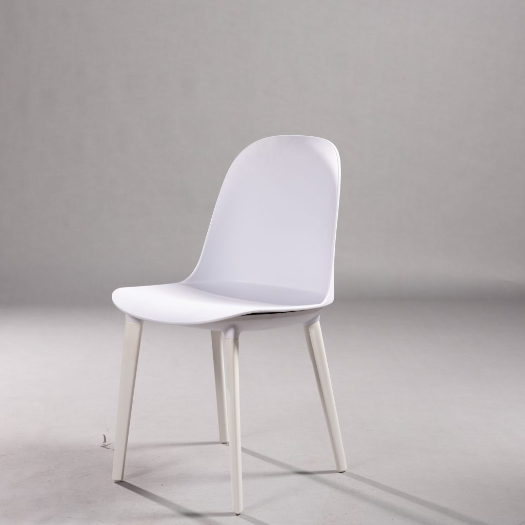 ghế coffee nhựa PP chân sắt GAI51 thiết kế hiện đại dùng cho quán cafe