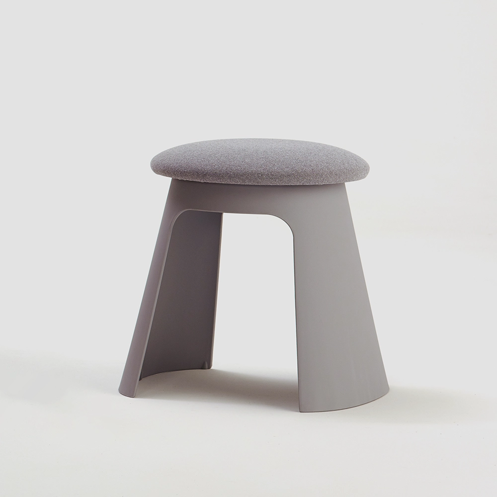 ghế đôn mặt nệm chân nhựa LARY 11 dùng cho quán cafe