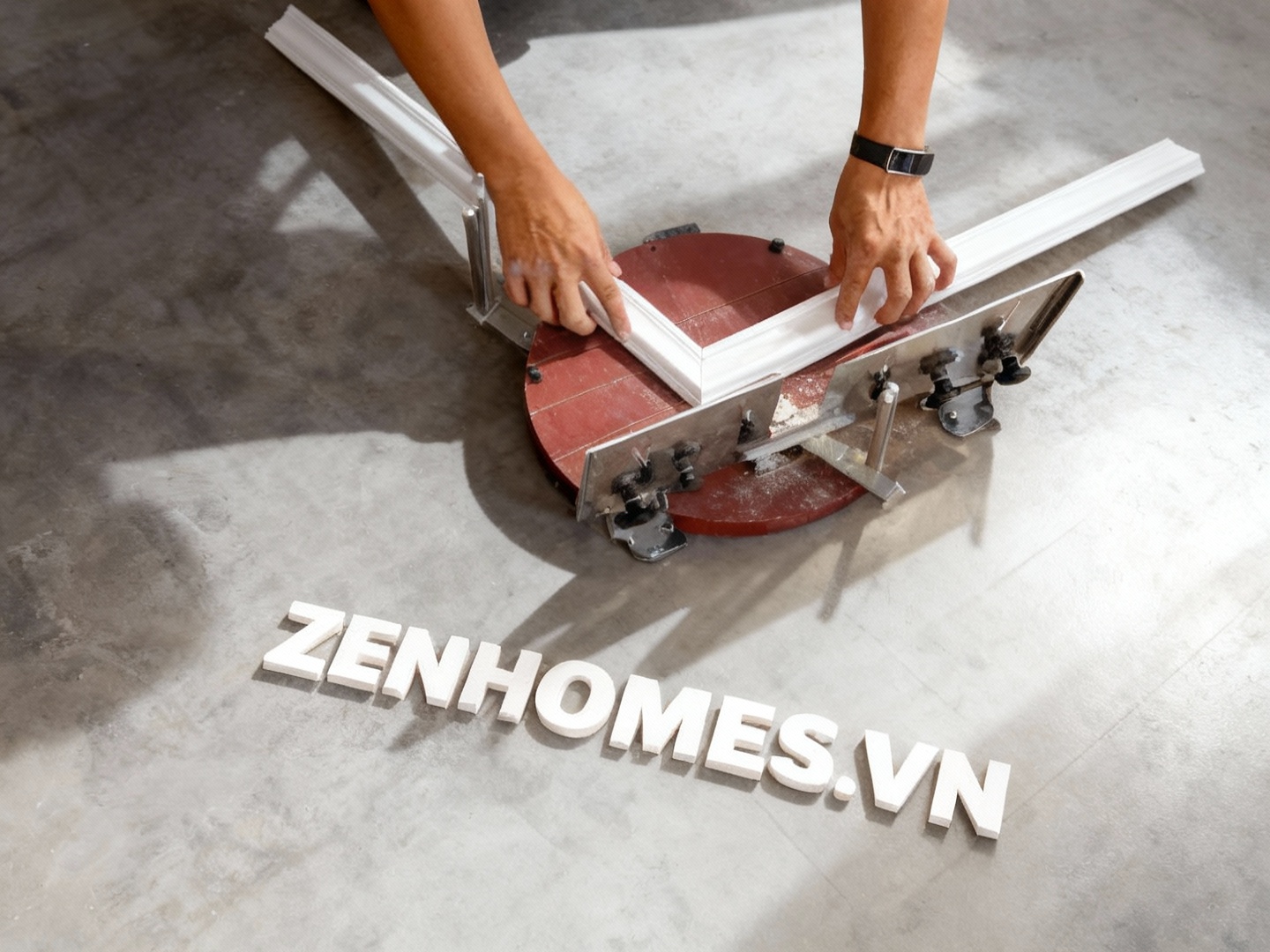 thi công phào chỉ pu - cắt ghép phào