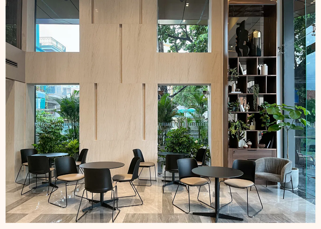 nôi thất khu vực sảnh chờ văn phòng address