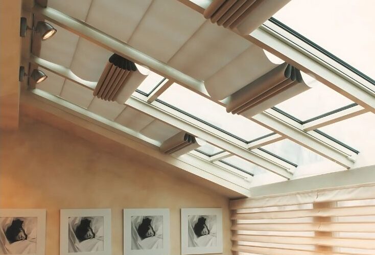 Rèm xếp che nắng giếng trời
