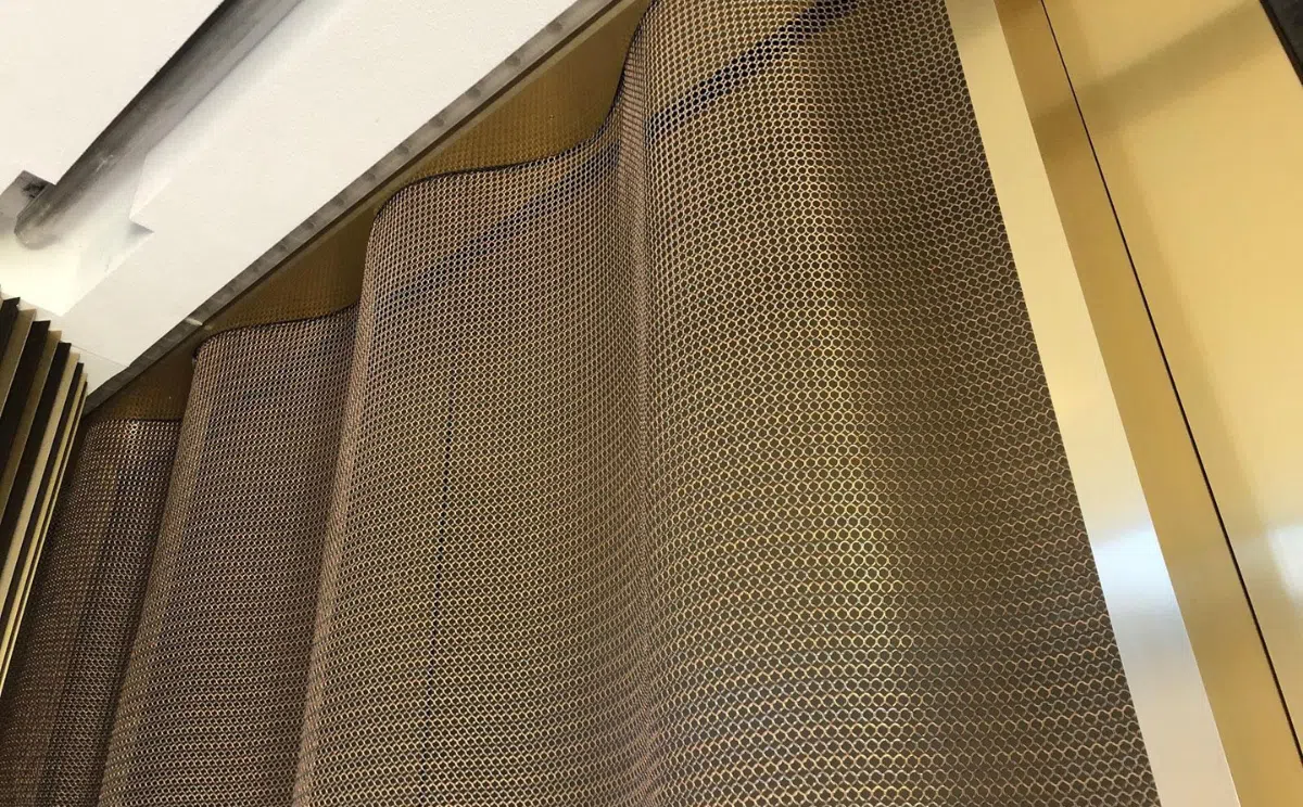 tấm ốp inox trang trí tường